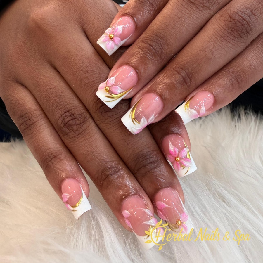 Herbal Nails & Spa